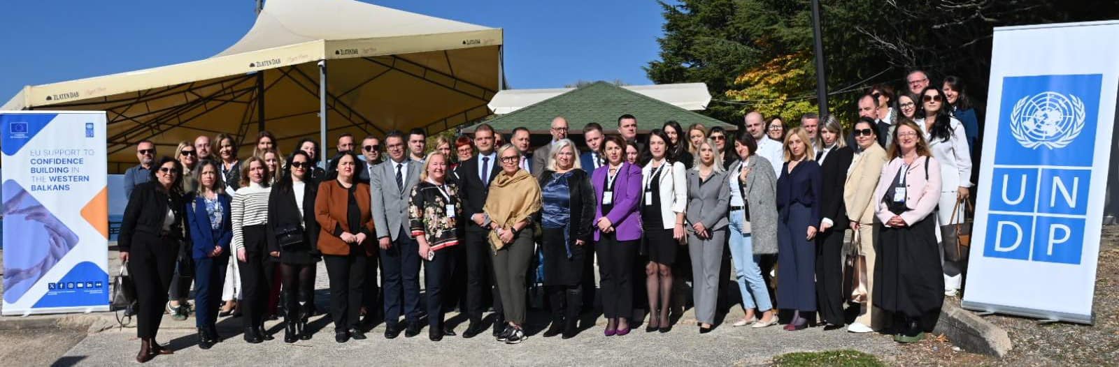 Заменик на министерот за правда, Ален Деребан се обрати на „Регионалната конференција за споделување искуства на судска поддршка за жртвите и сведоците" организирана од Програмата за развој на Обединетите нации (УНДП)