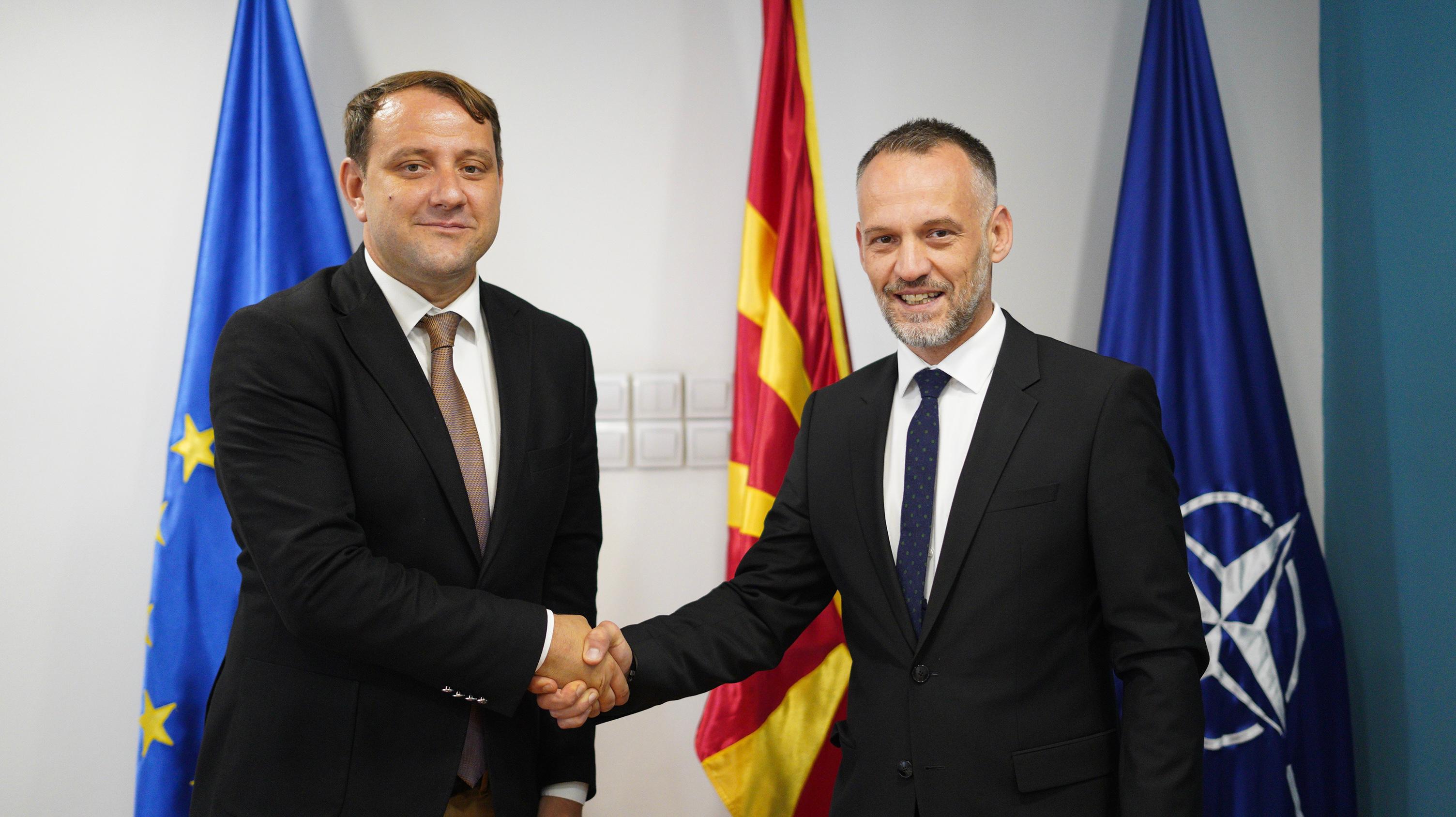 Заменик претседателот на Владата Фетаи оствари средба со амбасадорот на Република Косово, Ќехаја