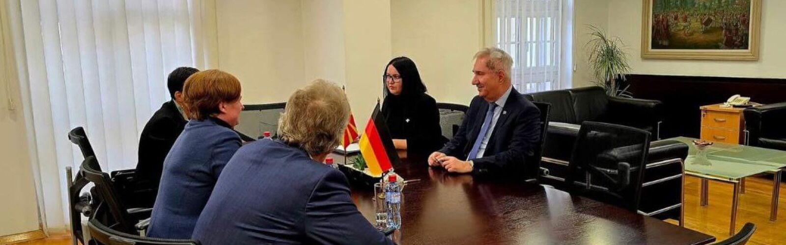 Заменикот претседател на Владата задолжен за политички систем, Димовски оствари средба со амбасадорот на Сојузна Република Германија, Дрекслер