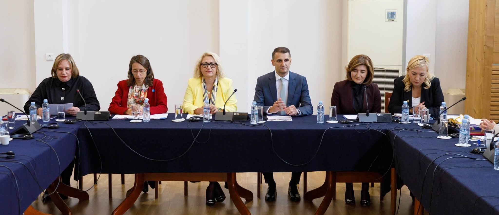 Започна пилотирањето на новата Програма за рано учење и развој во 11 детски градинки во државата